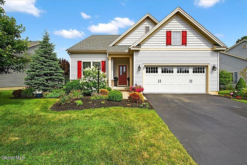 3rd image of 32 Whitney Drive