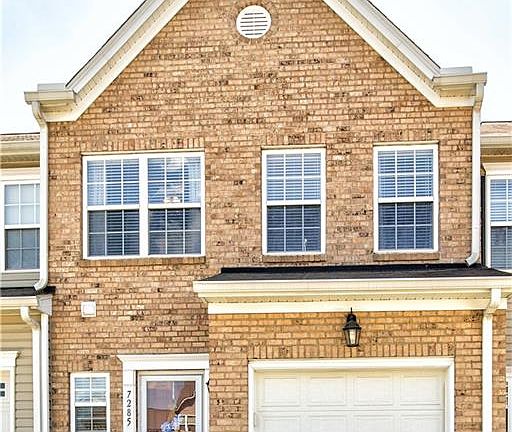 3rd image of 7285 Jackson Arch Dr