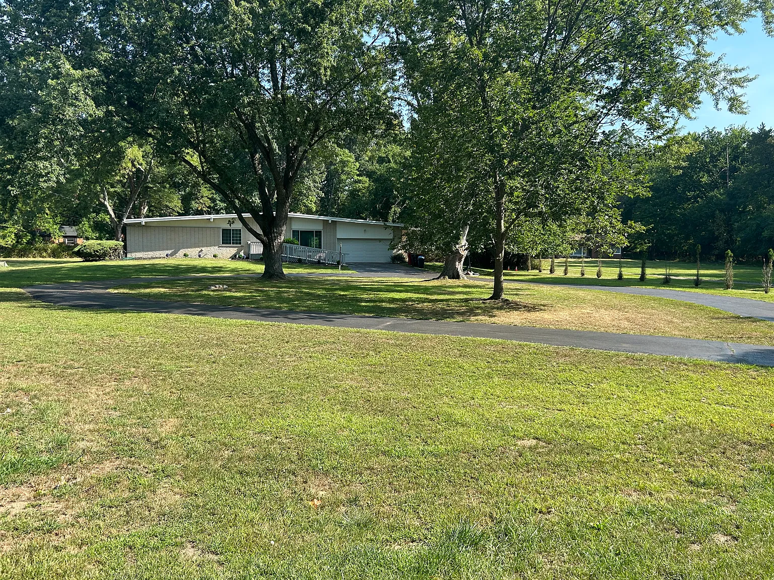 4 bed, 1848 sqft, $3,350 — Photo 2