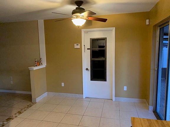 5th image of 1396 Dexter Dr N