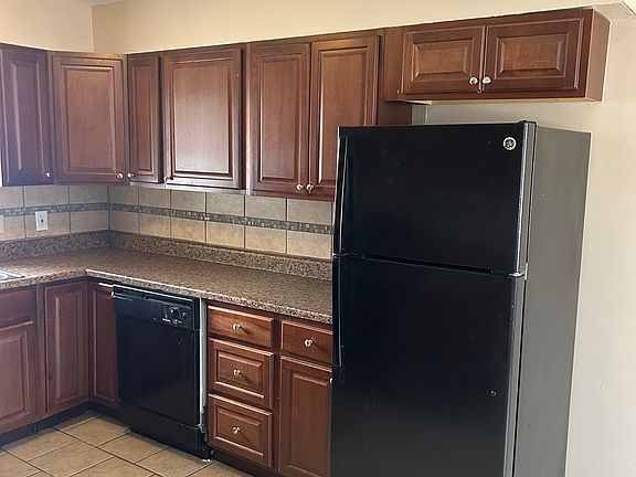 3rd image of 9117 Boyce Pl