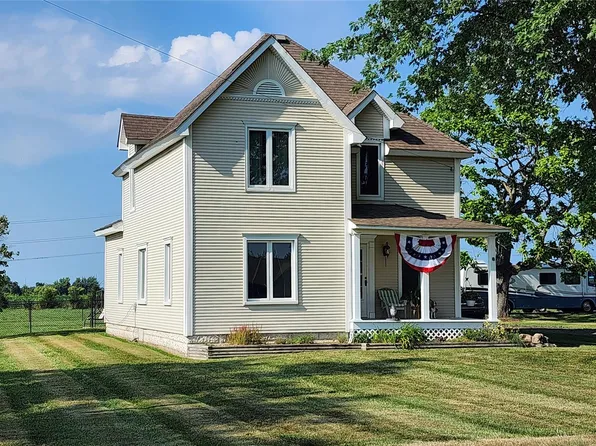 31671 School Section Rd, Richmond, MI 48062