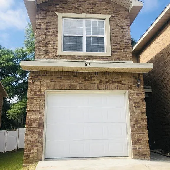 108 Eagle Lndg — Photo 1