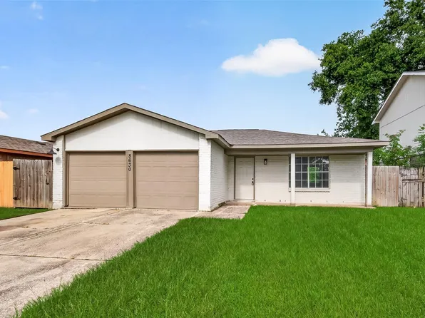 8630 Valley Meadow Dr, Houston, TX 77078