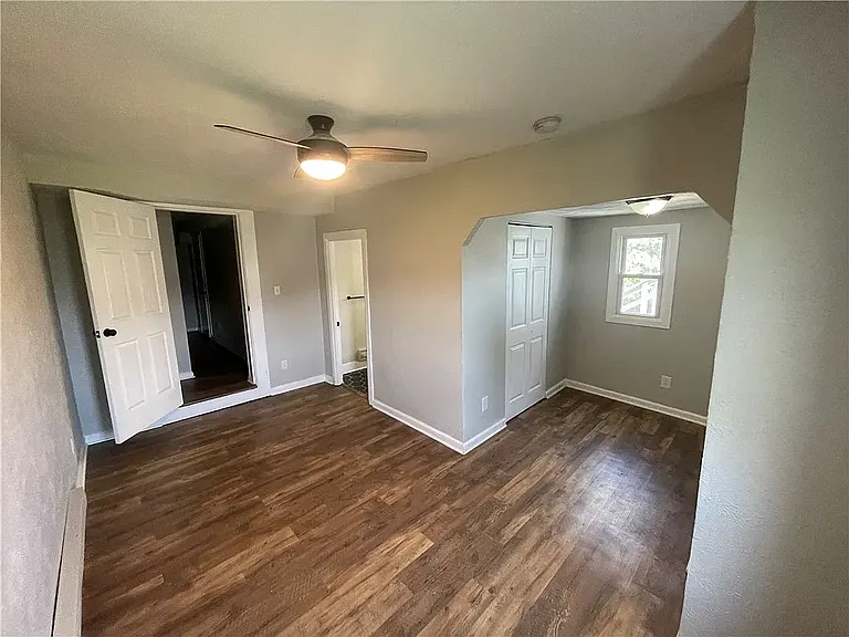 115 Meridan St #1 — Photo 9