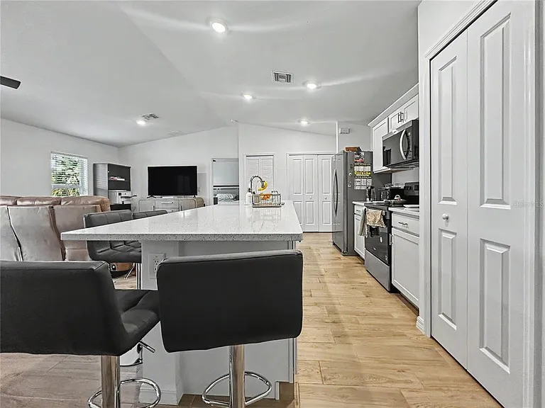 23327 Van Buren Ave — Photo 9