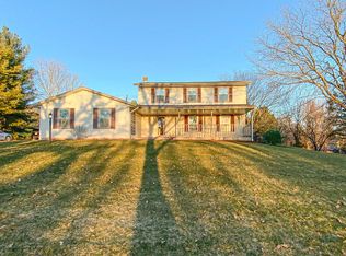 W237S4800 Big Bend Rd, Waukesha, WI 53189
