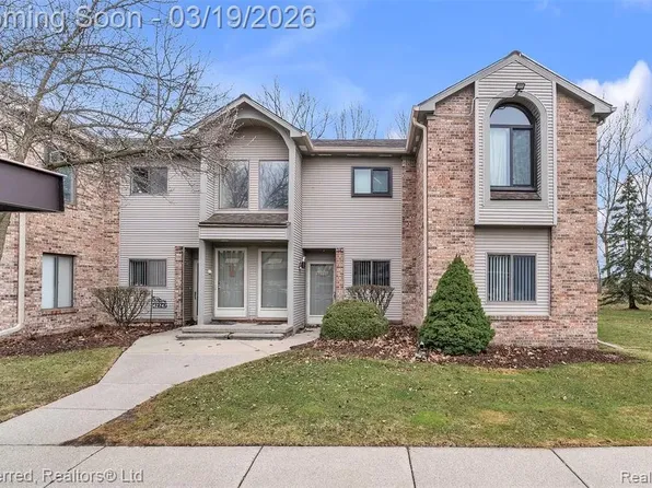 42751 Lilley Pointe Dr #125, Canton, MI 48187
