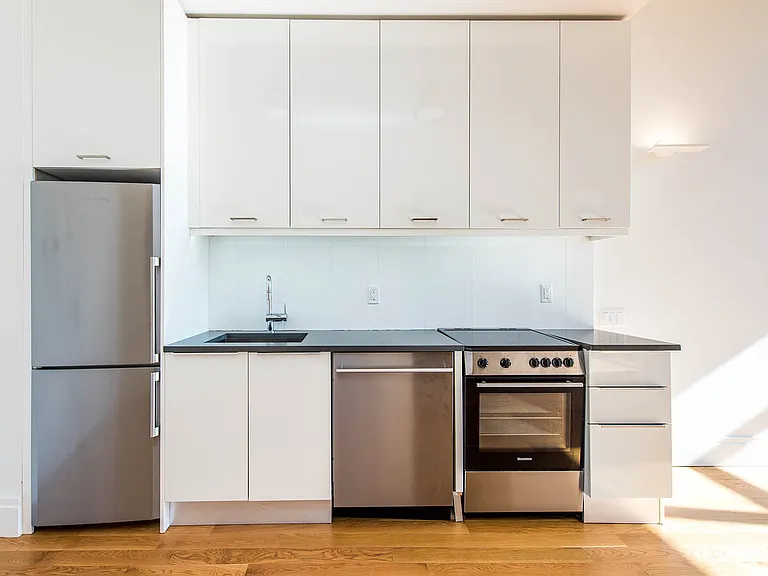 17 Monitor St #3C — Photo 3