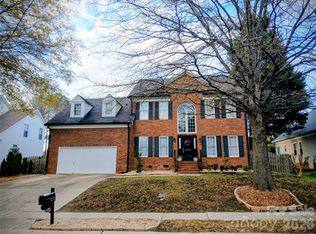 12702 Landing Green Dr, Charlotte, NC 28277