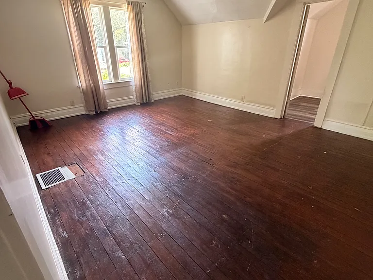 10 Harrison St #1/2 — Photo 5