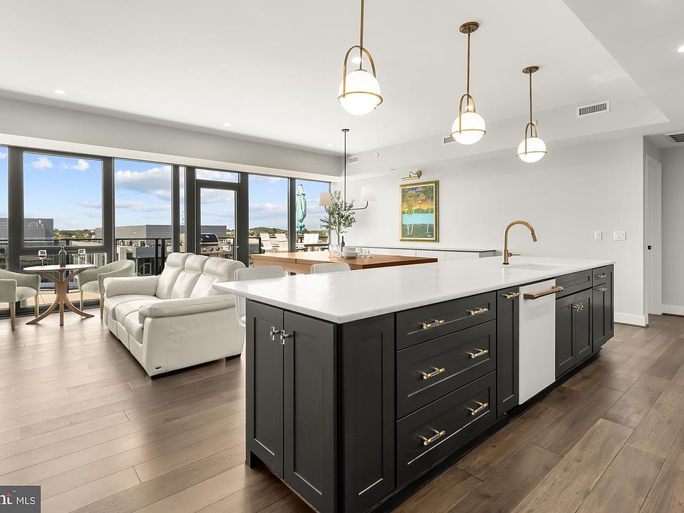 1st image of 1300 4th St SE #Penthouse 2