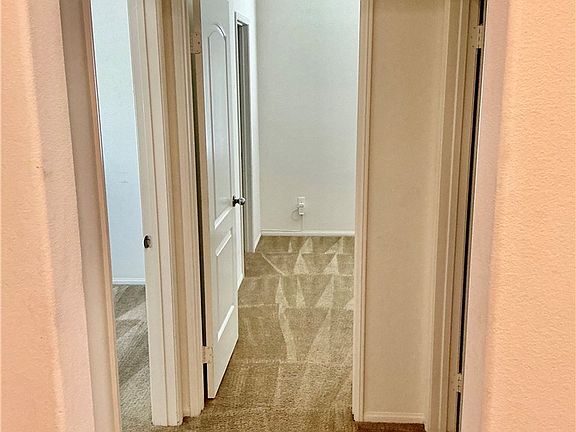 5th image of 26397 Bay Ave