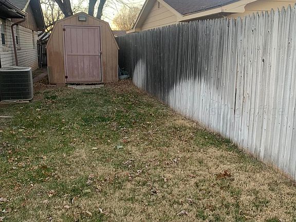 4th image of 2100 Lynn St