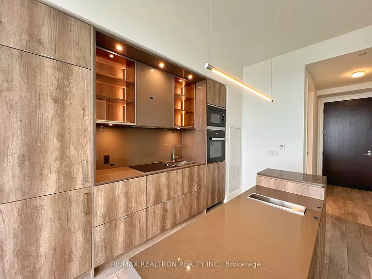 11 Yorkville Ave #6101 — Photo 9