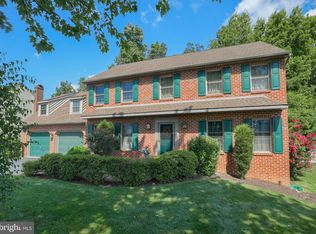 515 Crestwood Dr, Red Lion, PA 17356