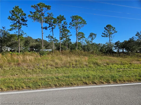 847 County Road 731, Venus, FL 33960