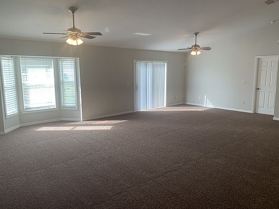 3rd image of 3222 Sawgrass Creek Cir