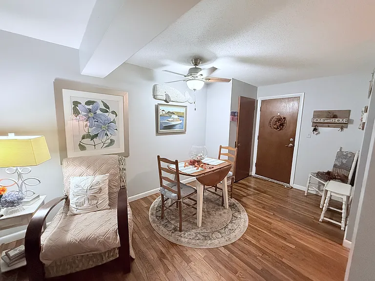 32 Park Avenue Ct #18 — Photo 8