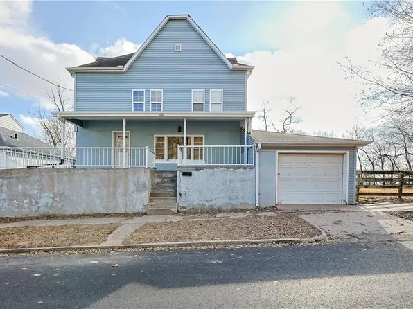 1324 Lafayette St, Saint Joseph, MO 64503