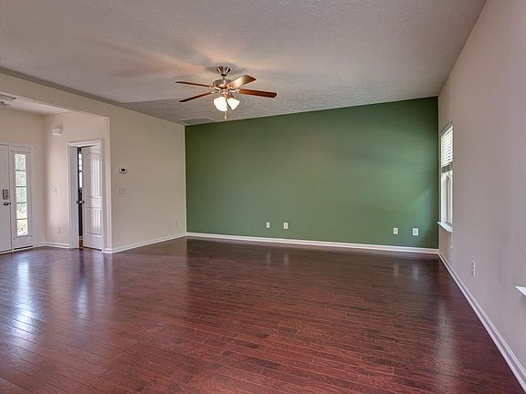 5th image of 325 Sarava Ln