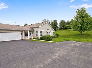 12178 White Tail Ln, Huntley, IL 60142