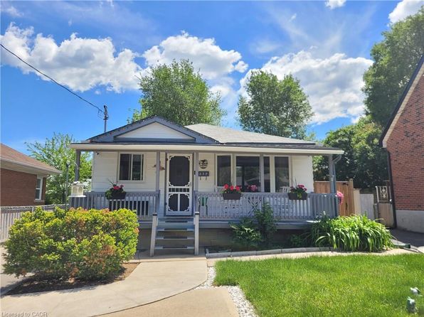 239 W 18th St, Hamilton, ON L9C 4H1