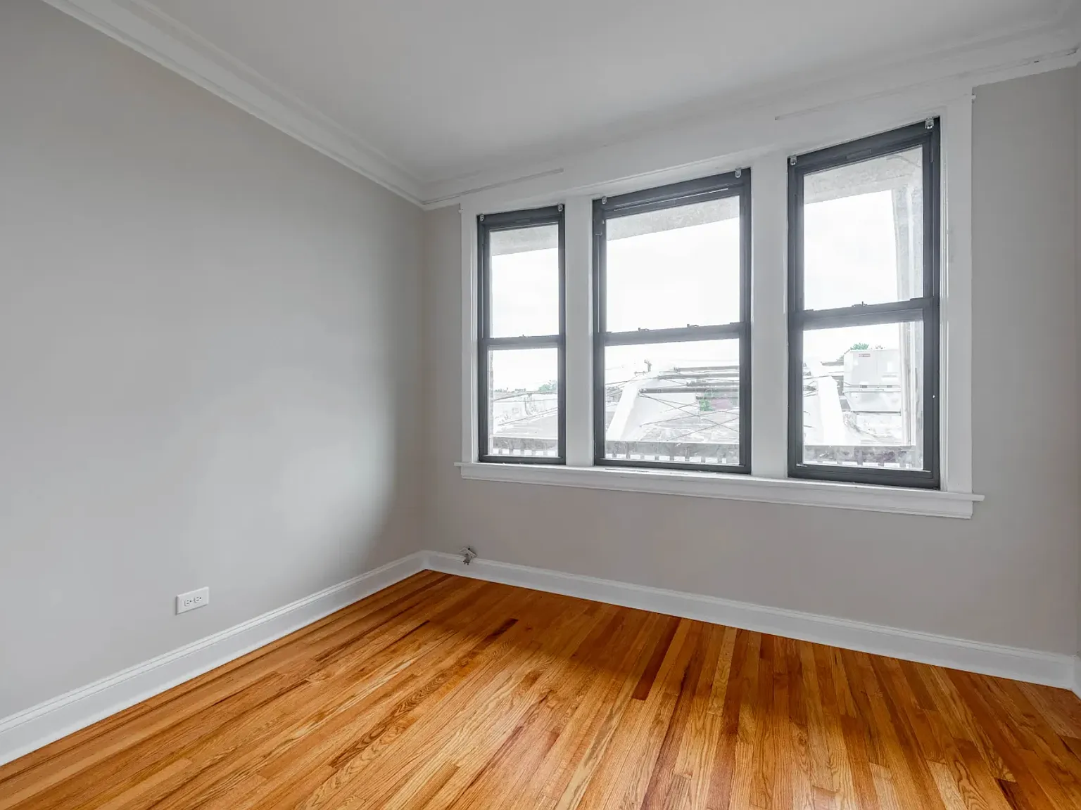 2 bed, 908 sqft, $2,895 — Photo 4