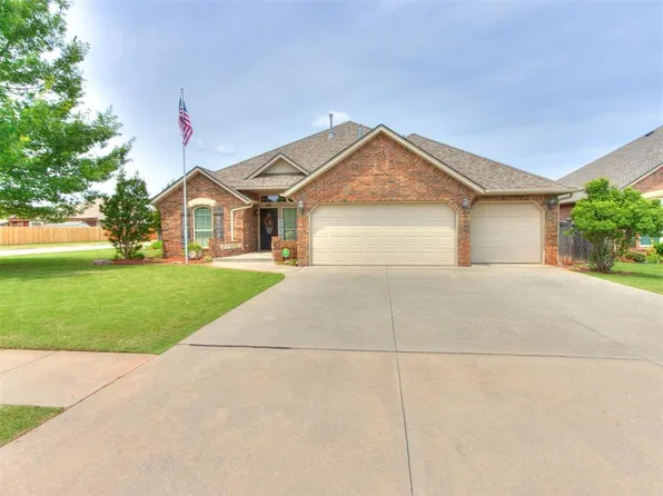 320 Summit Bnd, Norman, OK 73071