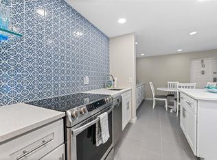 812 Sky Pine Way APT C2, Greenacres, FL 33415