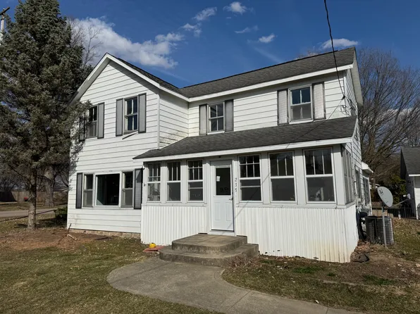238 Pleasant St, Mendon, MI 49072