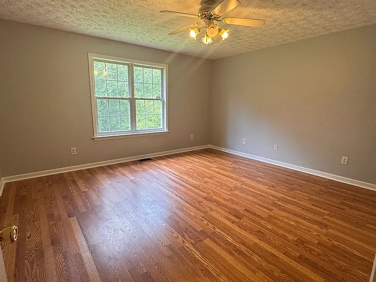 292 New Hope Rd — Photo 15