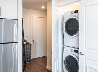 11 W 46th St #801, Bayonne, NJ 07002