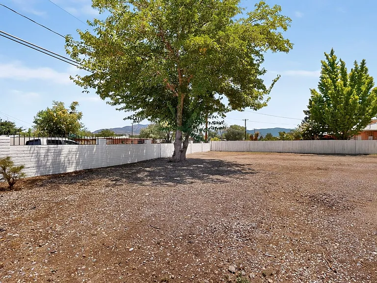 824 Ortega Rd NW — Photo 42
