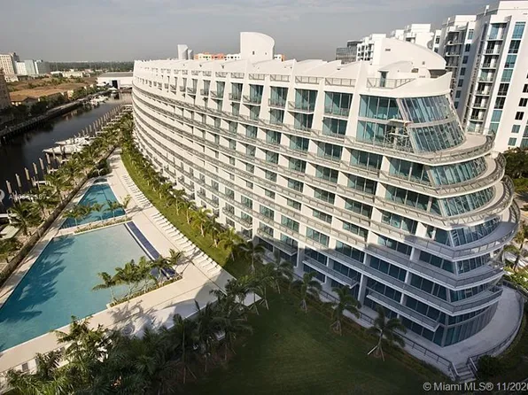 2950 NE 188th St APT 546, Aventura, FL 33180