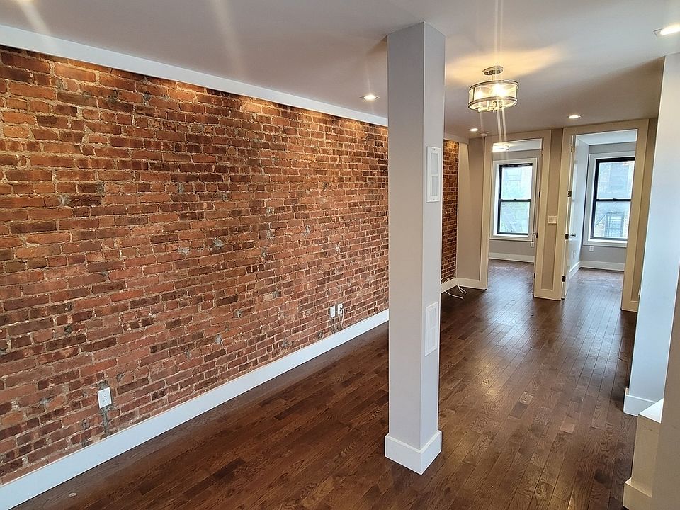 1st image of 620 W 182nd St #9
