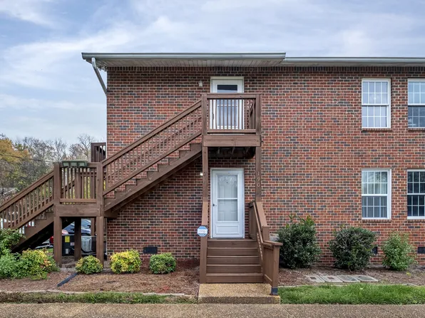 190 Brooke Castle Dr, Hermitage, TN 37076