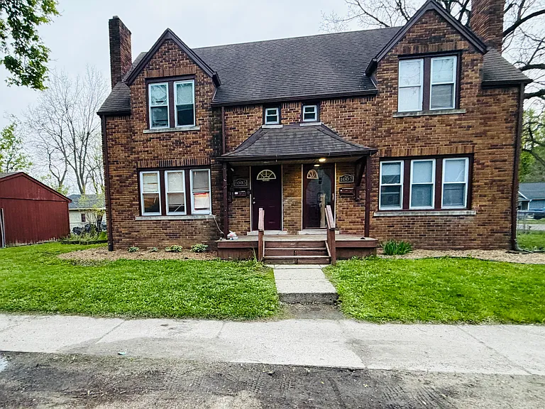 1007 Premont Ave — Photo 15