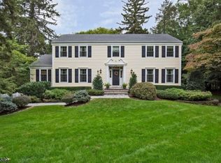 5 Squirrel Run, Morristown, NJ 07960