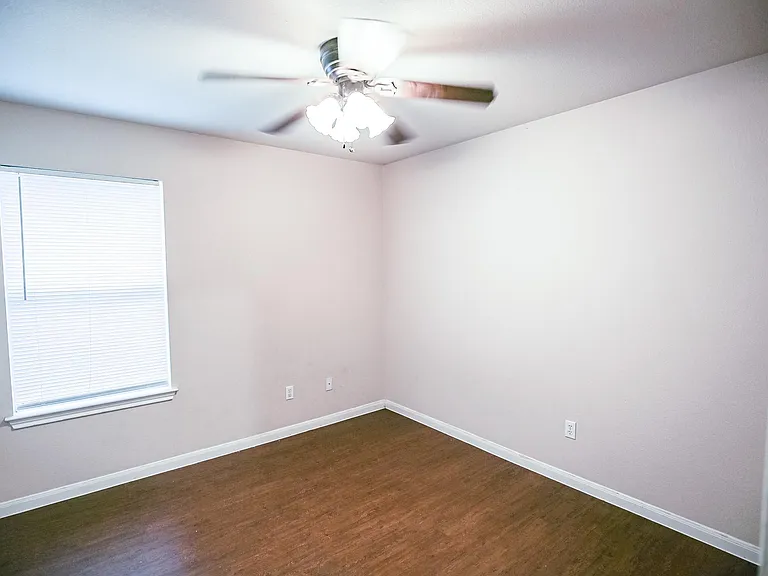 111 Carriage Way — Photo 7