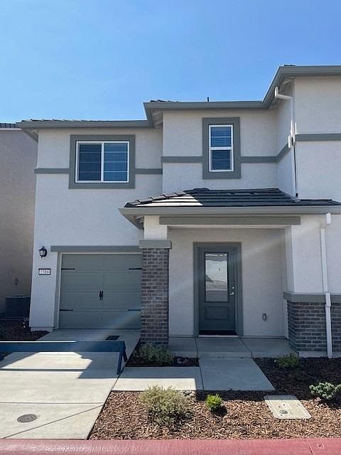 1st image of 2316 Comstock Ln