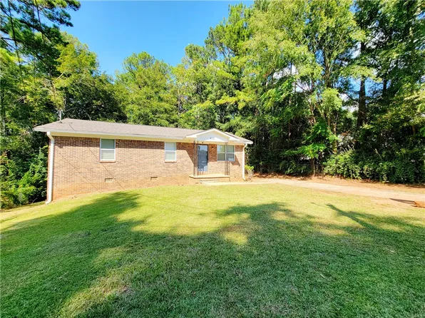 502 N 15th St, Lanett, AL 36863
