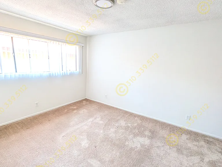 3302 Cardiff Ave #6 — Photo 12
