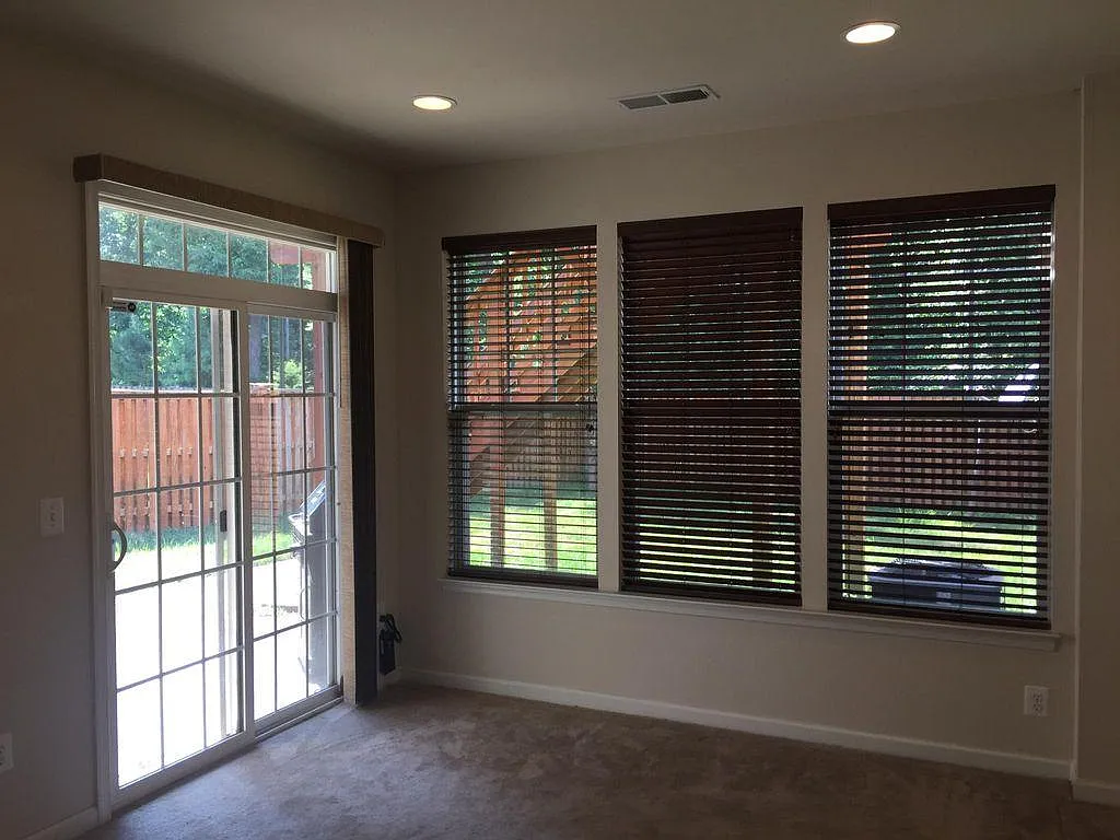 321 Woodstream Blvd — Photo 3