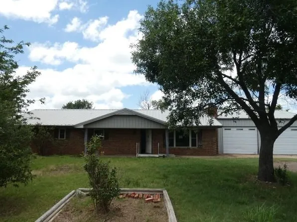 1077 SW Post Oak Rd, Indiahoma, OK 73552
