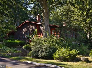 581 Edge Hill Rd, Glenside, PA 19038