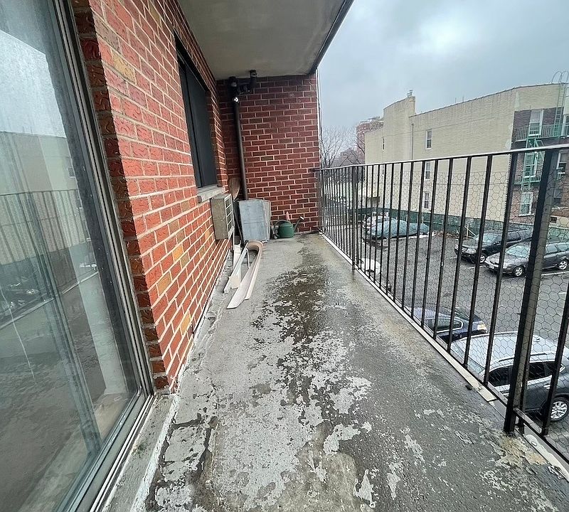 1st image of 24-14 31st St #2R