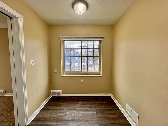 5th image of 3801 Torrance Dr #4