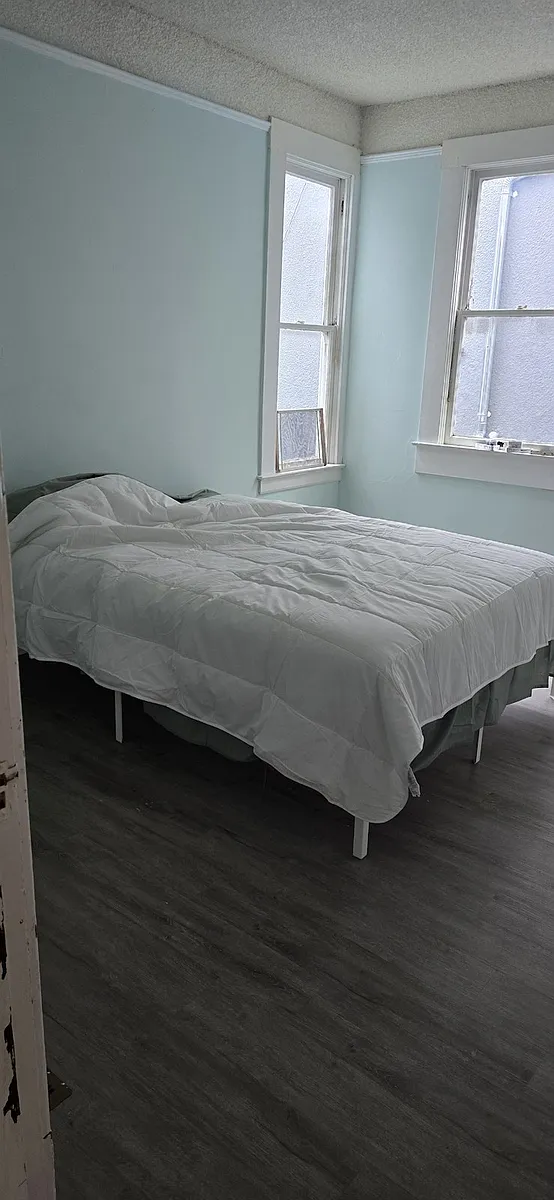 Photo 1 of 13 - 258 Granada Ave #1 - San Francisco, CA Note that room is current UNFURNISHED - 258 Granada Ave #1