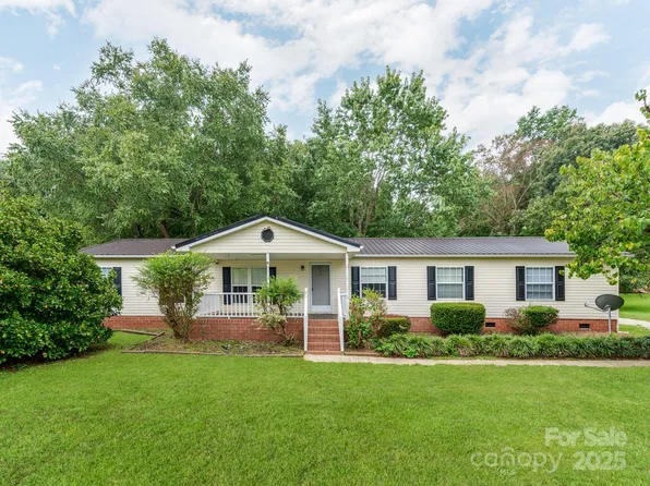 260 Westen Acres Dr, Kannapolis, NC 28081